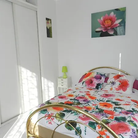 Studio In Josephine Apartament *