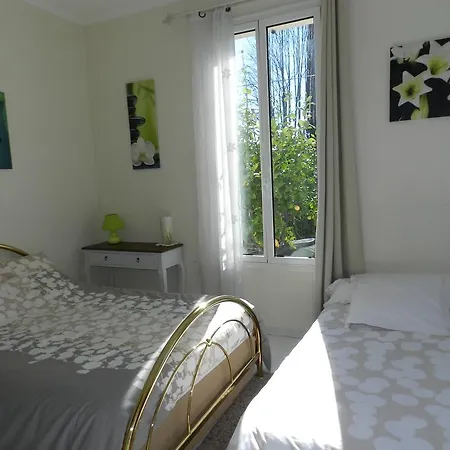 Studio In Josephine Daire *
